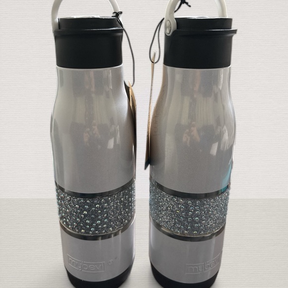 Accessories - Mybevi Premium Hydration bottles bundle. New with tag. 20 fl oz each.